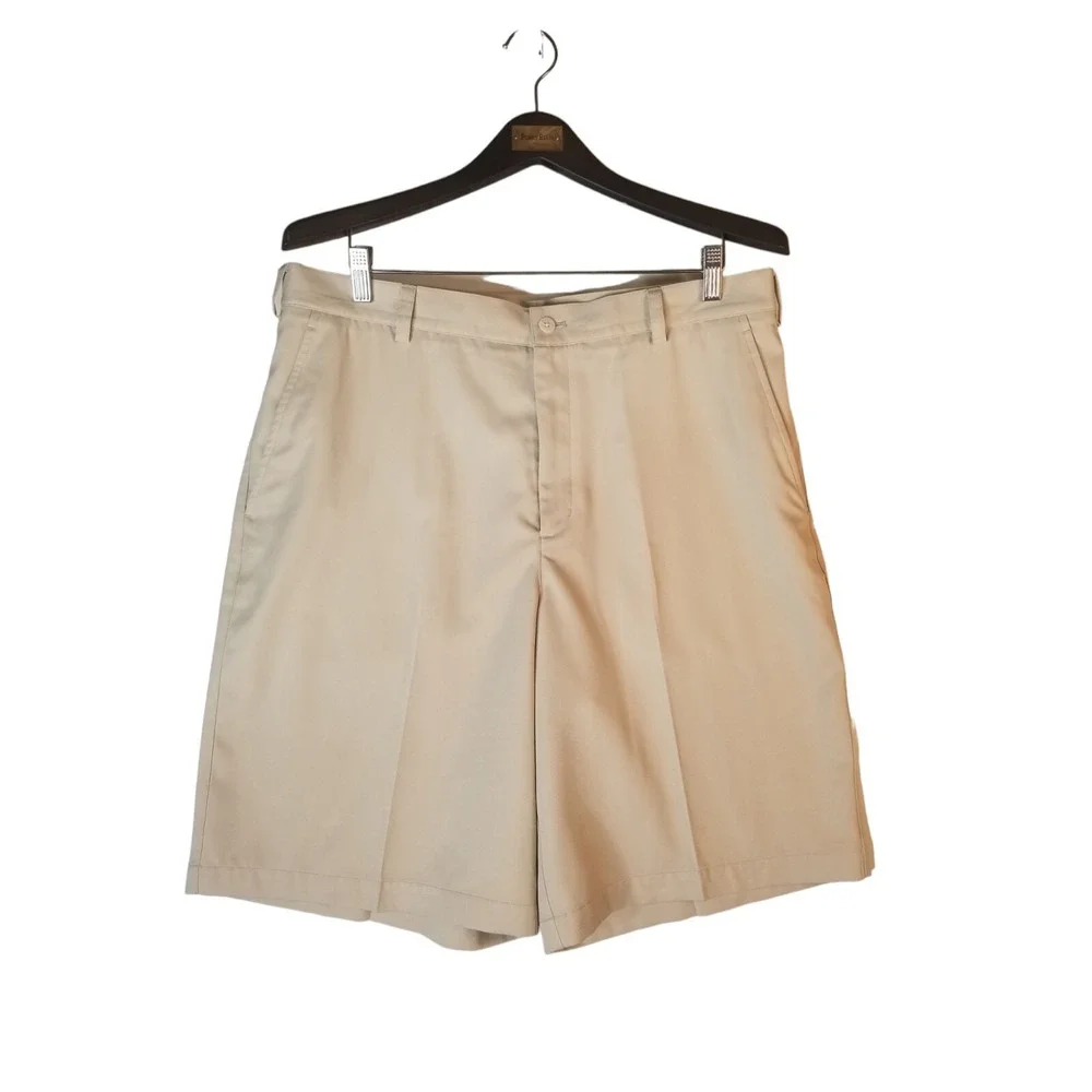 Nike Men's Shorts Golf Beige Fit Dry Size 36 Inseam 10 inches.